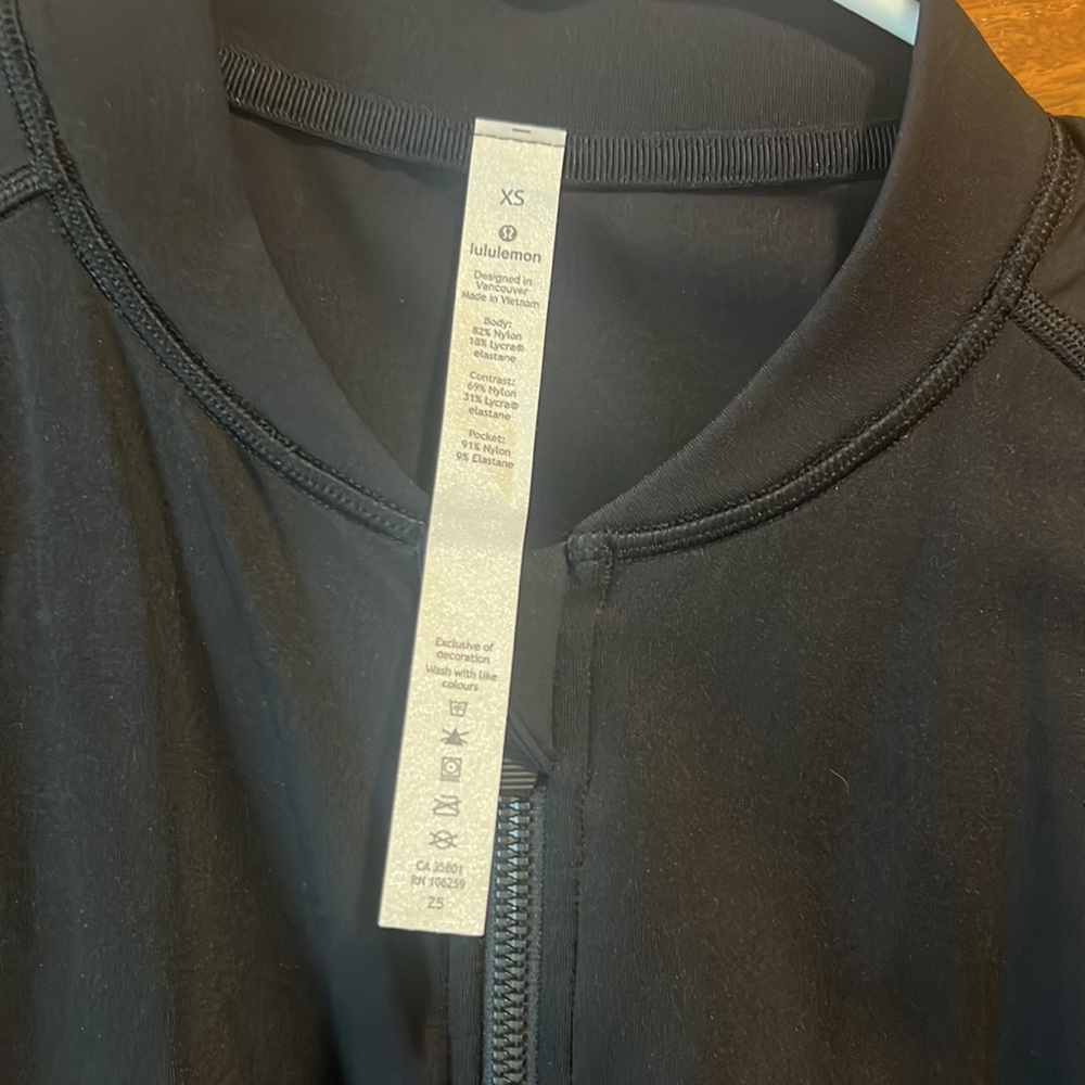 Practically Brand New Lululemon Jacket - image 3